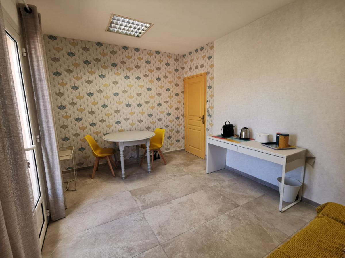 La Chambre Du Saunei Castelnau-de-Guers Extérieur photo